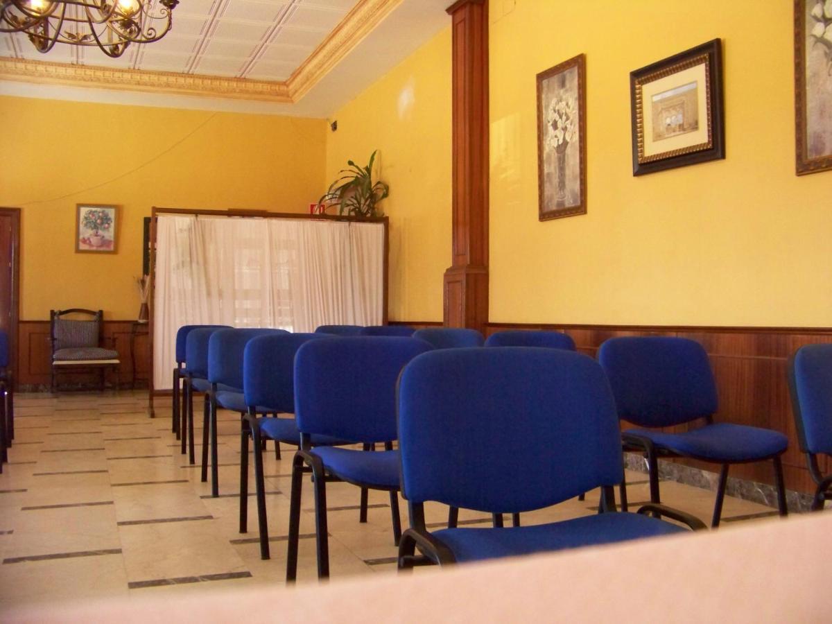 Hostal El Lirio Bollullos Par del Condado Camera foto