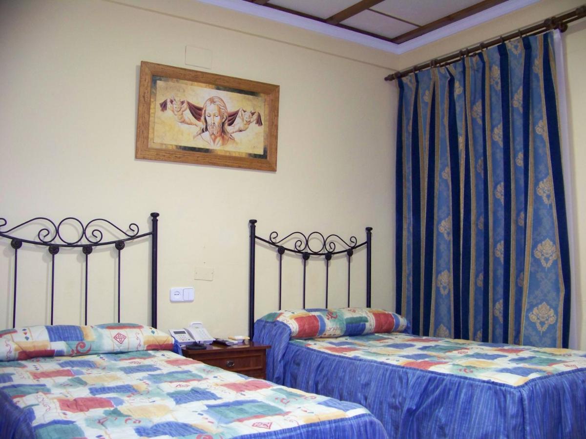 Hostal El Lirio Bollullos Par del Condado Camera foto