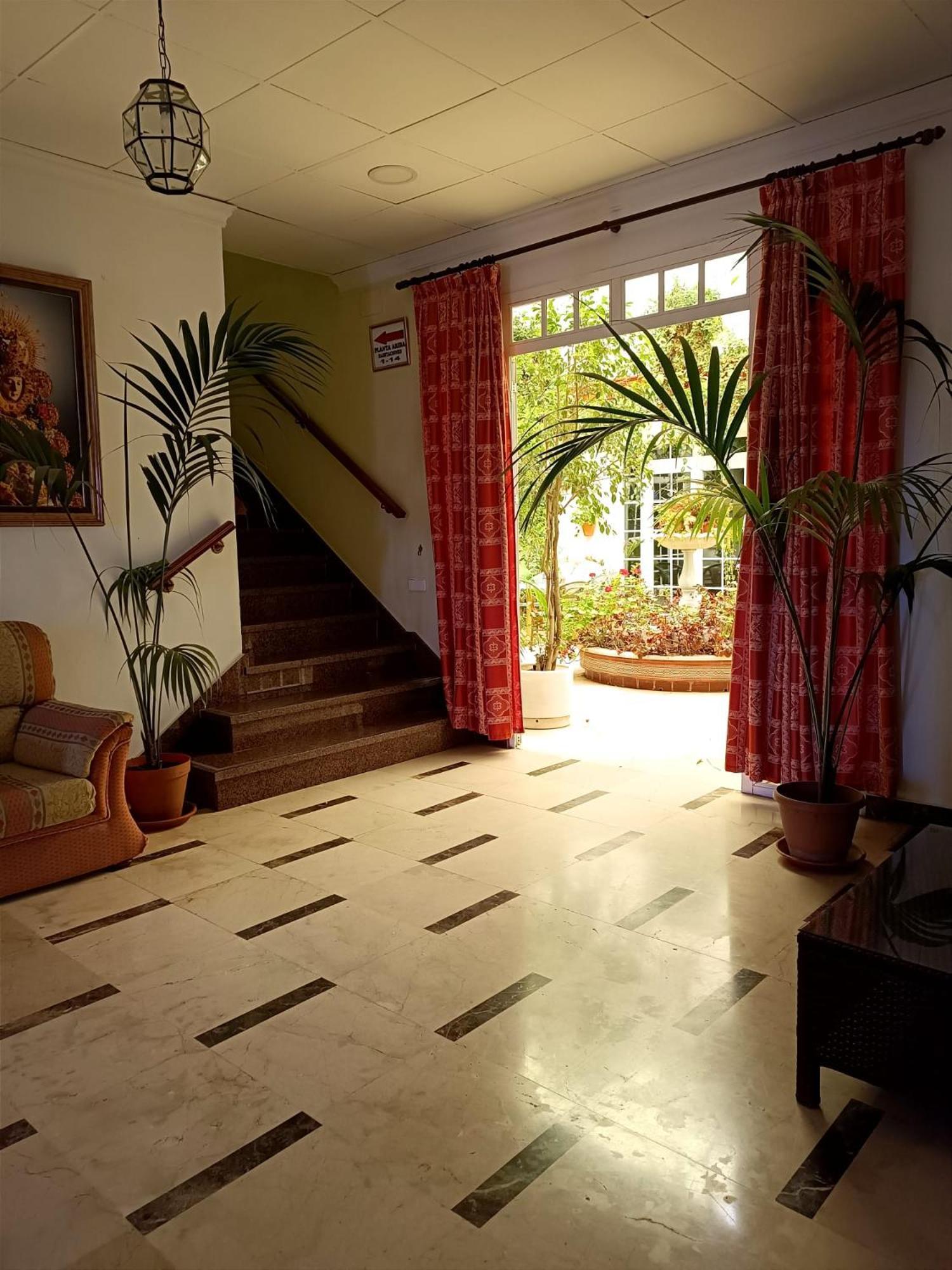 Hostal El Lirio Bollullos Par del Condado Esterno foto