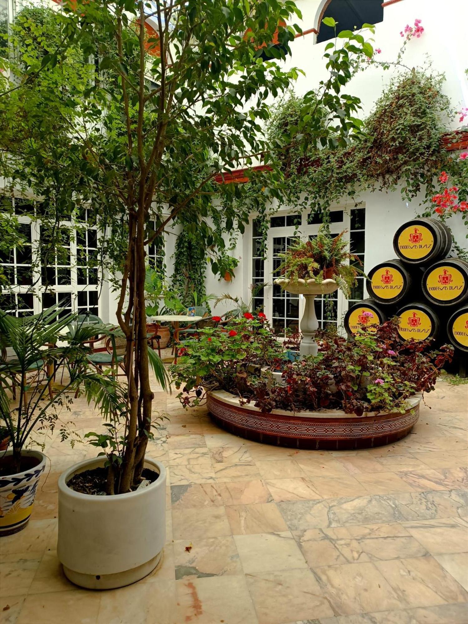 Hostal El Lirio Bollullos Par del Condado Esterno foto